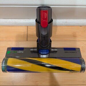 Dyson Fluffy Optic cleaner head. New